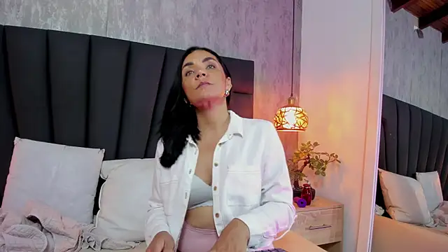 Longina_n Live chat-huone