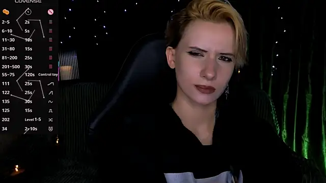_Shadow_devil__'s Live Chat Room