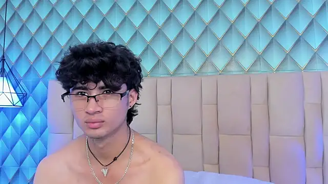 Sofia-Ethan's Live Chat Room