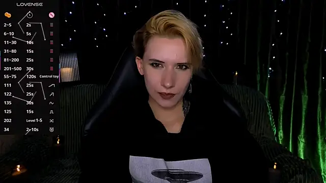 _Shadow_devil__'s Live Chat Room