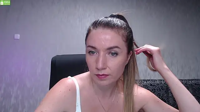 Sweet___Amelia Adlı Modelin Canlı Sohbet Odası