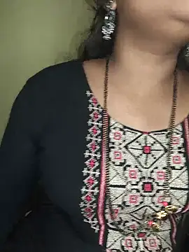 ur_love_kannada1 élő chatszobája
