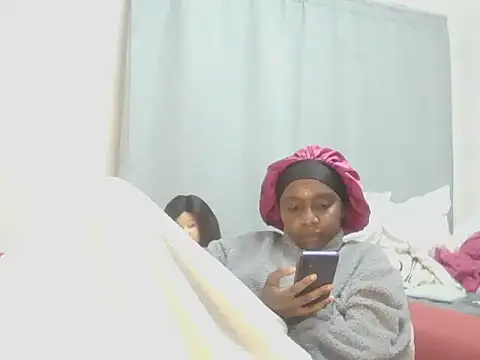 Sexxybella27's Live Chat Room