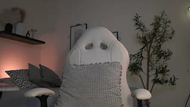 Chat soba uživo modela isabella-garcia-