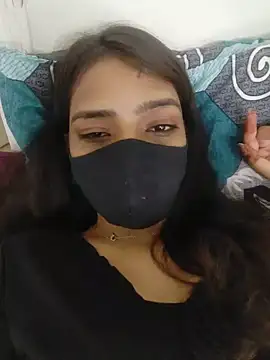 Hot-Roshni Adlı Modelin Canlı Sohbet Odası
