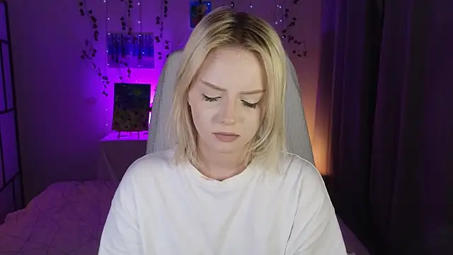 ImBonBon's Live Chat Room