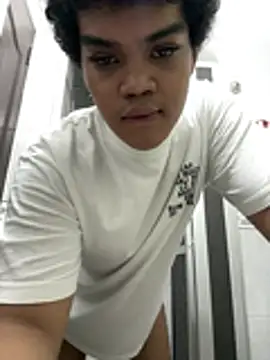 Sweet_Darius' Live Chat Room