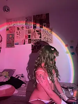 heybabymatcha's Live Chat Room