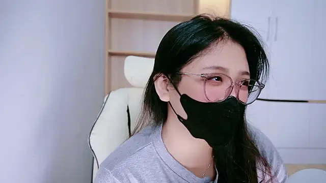 ห้องแชทสดของ Chan_Chann