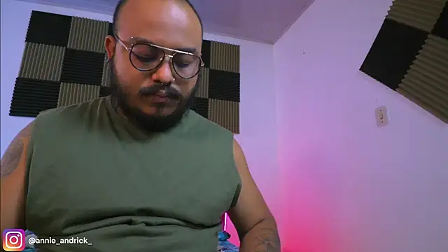 _Annie_Andrick_ Cameră chat live