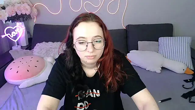 Mini_Diva – live chatrum