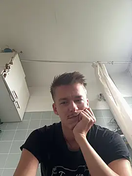 Toyjungeen Live chat-huone