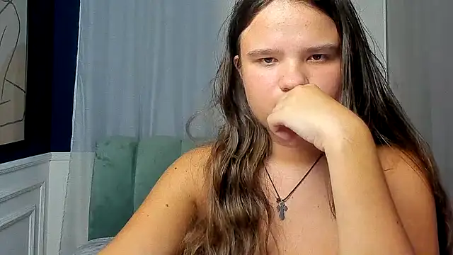 AdeleCruz's Live Chat Room