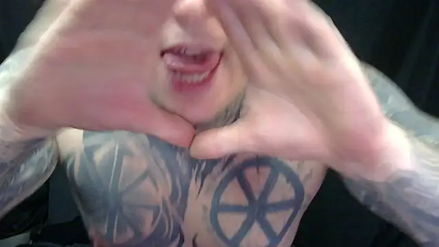 Chatroom en direct de devilWithTats