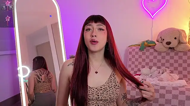Živá chatovací místnost violet_ch