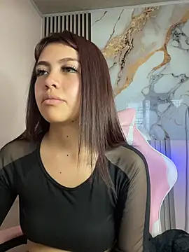kira_ec – live chatrum