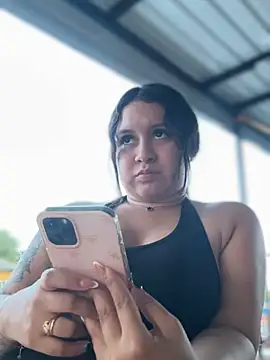 Pretty_Isadora – live chatrum