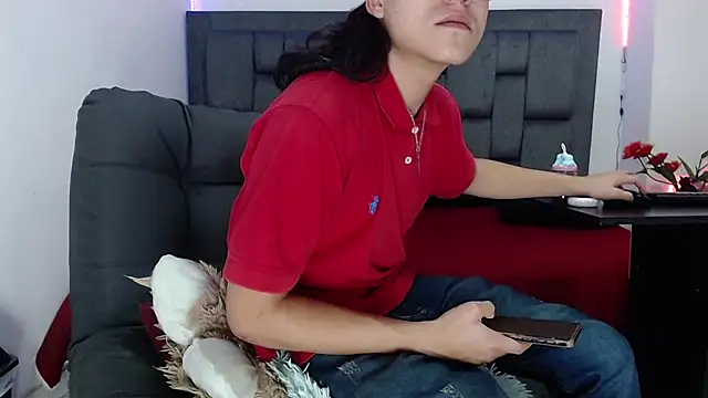 ห้องแชทสดของ dirty_model