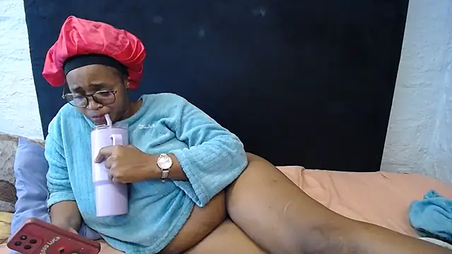 CandyBoobs69 – live chatrum