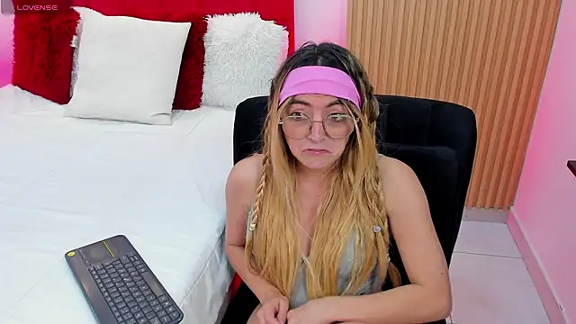 Cristall_Hills – live chatrum