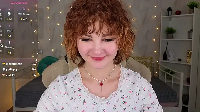 Sala de chat ao vivo de Kira__Fluffy