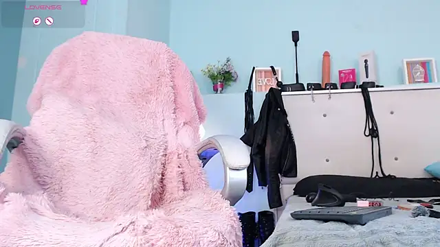 Emerald_gh – live chatrum