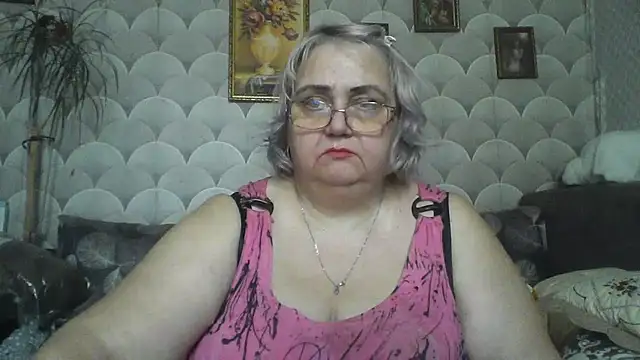 MarinaFarina53's Live Chat Room