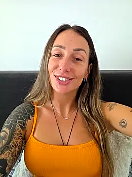 Chat ao vivo de NicoleKaiser
