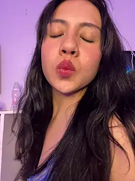 Lunaa_Gem11n Live chat-huone