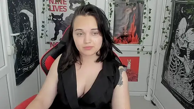 Živá chatovací místnost Caroline_cutte