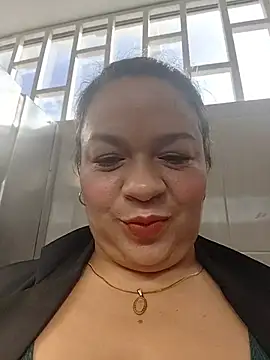 Charlott-1 Live Chatraum