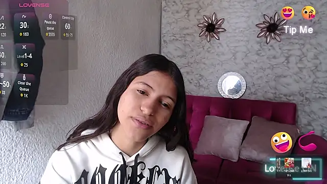 Evagirl69 Adlı Modelin Canlı Sohbet Odası