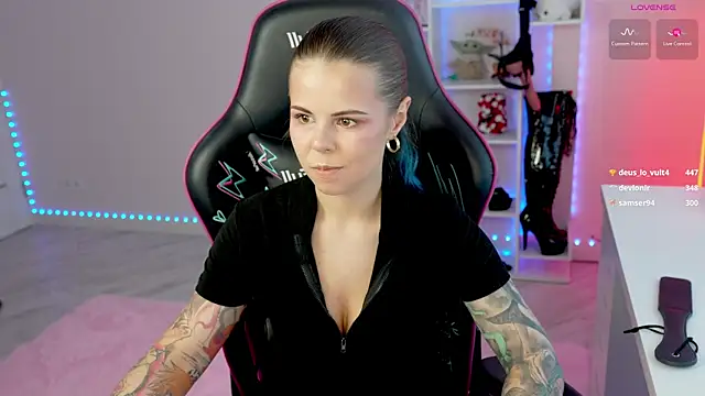 QueenAliceX – live chatrum