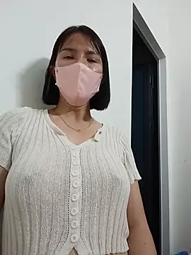 Pokój czatu na żywo – Emma_Linh