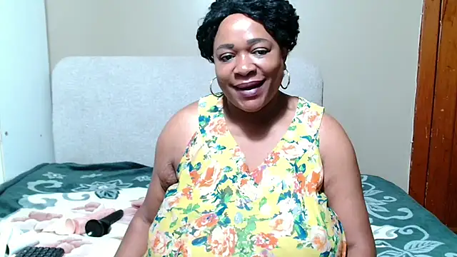 BUSTYQUEEN56_n Live chat-huone