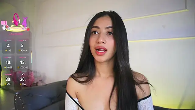 חדר צ'אט בשידור חי של charlotterusso