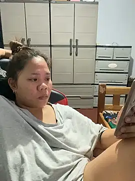 -CLARAMommy- Live Chatraum