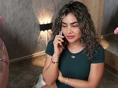 ari_valdiri Live Chatraum