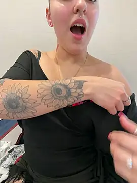 חדר צ'אט בשידור חי של Mamachulita