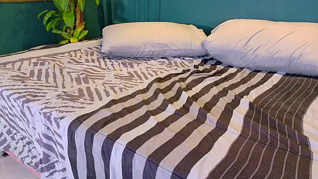 חדר צ'אט בשידור חי של ale_cam