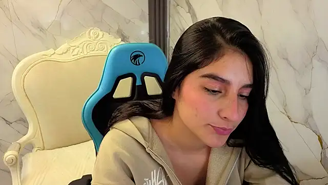 nyx_kitty_a's Live Chat Room