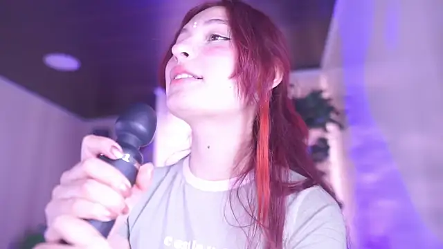Rebecah_1 – Naživo chatovacia miestnosť