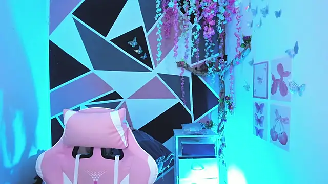 little_emma0のライブチャットルーム