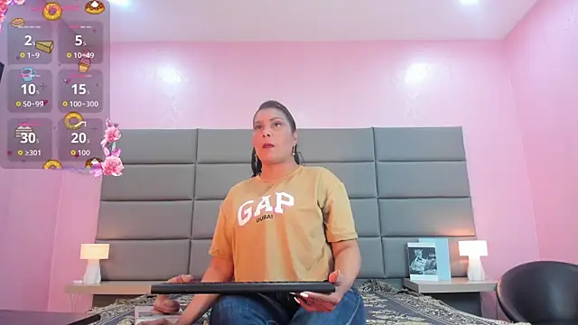 Barbbara_sweett Adlı Modelin Canlı Sohbet Odası