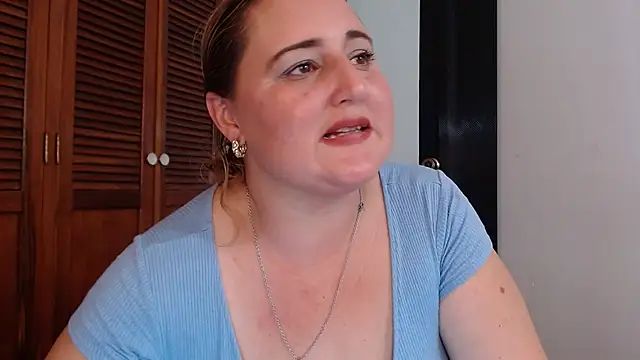 bianca_imp's Live Chat Room
