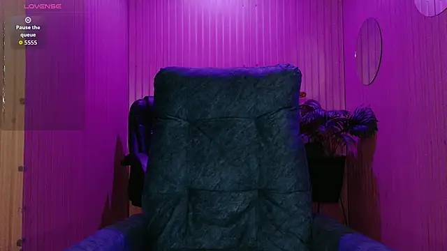 Natasha-secret – Naživo chatovacia miestnosť