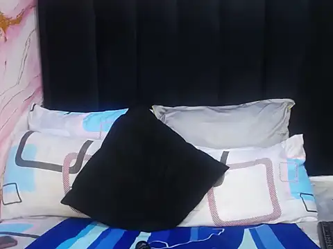 Živá chatovací místnost DarkCherryx