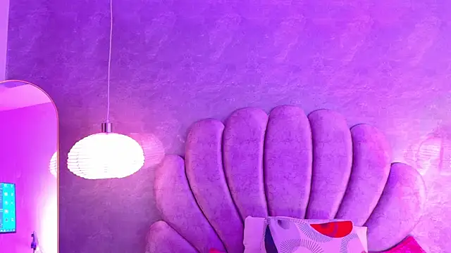 Bella-Sanders Live Chatraum