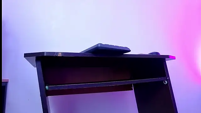 Chat soba uživo modela artemisa_aly