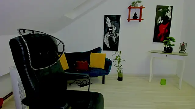 MistressDarrah Live Chatraum